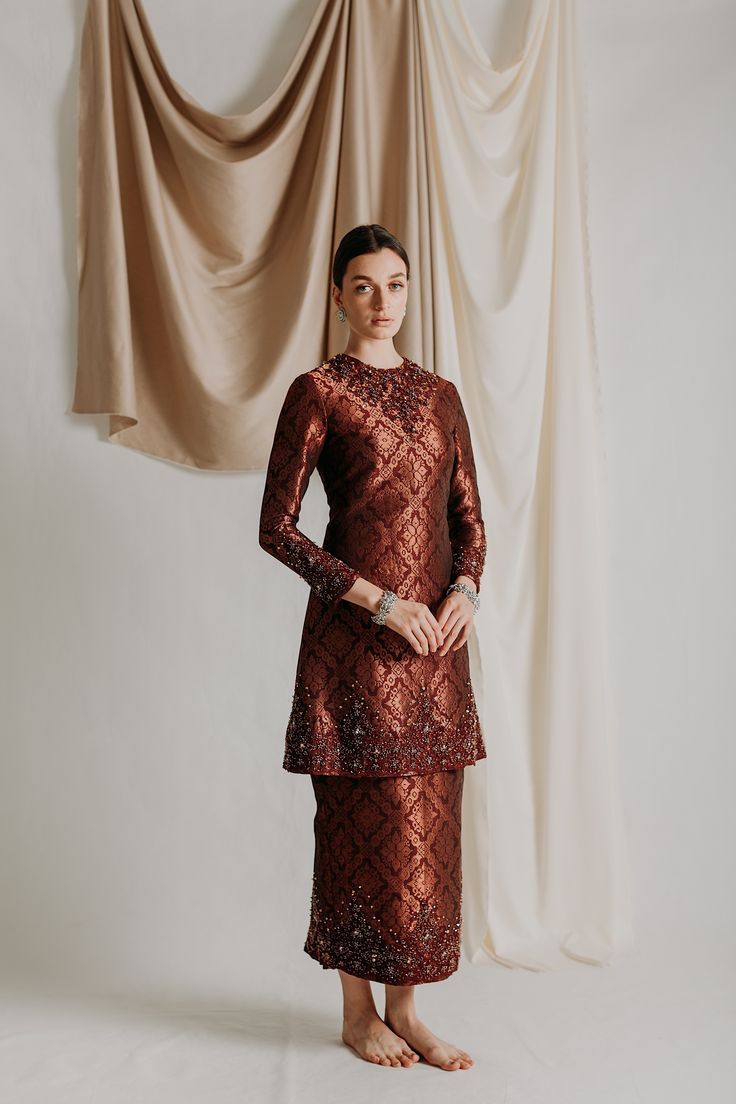 Dress Songket, Indonesian Clothing, Model Dress Kebaya, Baju Kahwin, Nikah Outfit, Kebaya Modern Dress, Bride Dress Simple, Wedding Gown Inspiration, Kebaya Dress