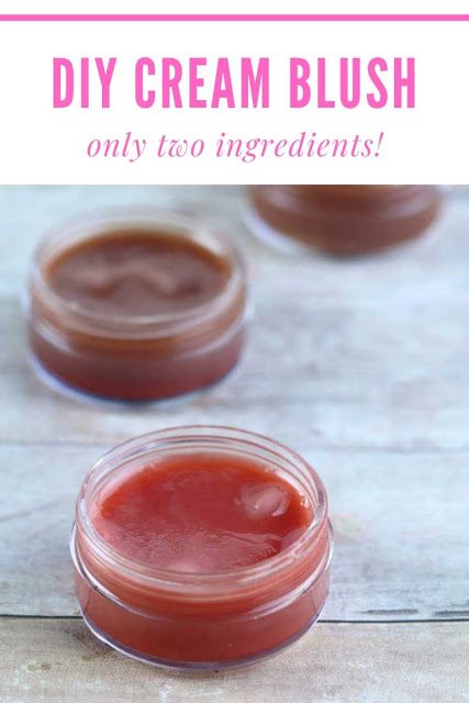 How to make diy blush without beetroot and without arrowroot.  This natural blush recipe is easy and only has two ingredients.  It won’t clog pores.  You can get the right makeup shade for your skin tone.  This diy cream blush is easy to make natural makeup.  This is one of the best beauty hacks.  #diy #blush #creamblush #diymakeup #makeup #sheabutter #easy #beautyhack #beauty Blush Recipe, Diy Blush, Homemade Blush, Diy Makeup Recipe, Creme Blush, Makeup Recipes, Diy Cream, Natural Blush, Makeup Shades