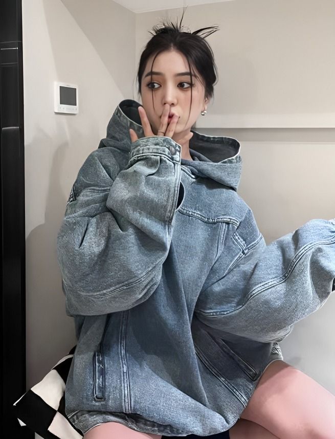 Blue Oversized Denim Hoodie | Hoshi - Seventeen L Blue Fuzzy Jacket Outfit, Hoodie Poses, Fuzzy Jacket Outfit, Masc Fem, Catching Up With Friends, Fashion Chingu, Denim Hoodie, Hoshi Seventeen, Jacket Outfit