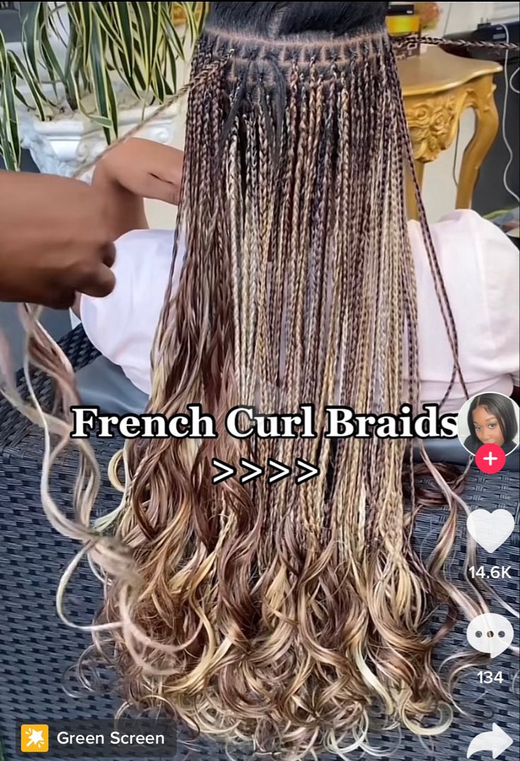 Braids Hairstyles Pictures, Cute Box Braids Hairstyles, Protective Hairstyles Braids, Trendy Hairstyle, Box Braids Styling, Pretty Braided Hairstyles, Girls Hairstyles Braids, Natural Hair Tips, African Braids