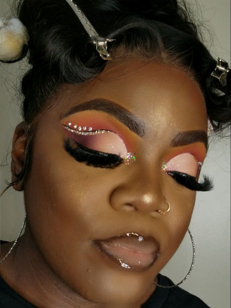 2023 Eyeshadow, Dark Skin Makeup Tutorial, Fashion Show Makeup, Face Charts, Makeup Face Charts, Makeup Idea, Model Looks, Makeup Model, Makeup Artistry