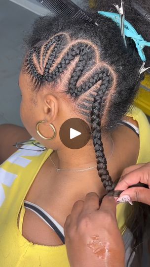 Braid Freestyle, Heart Braids Hairstyle, Heart Box Braids, Heart Braid Tutorial, Husband Hair, Stitch Braid, Heart Braid, Flowers And Hearts, Braiding Your Own Hair