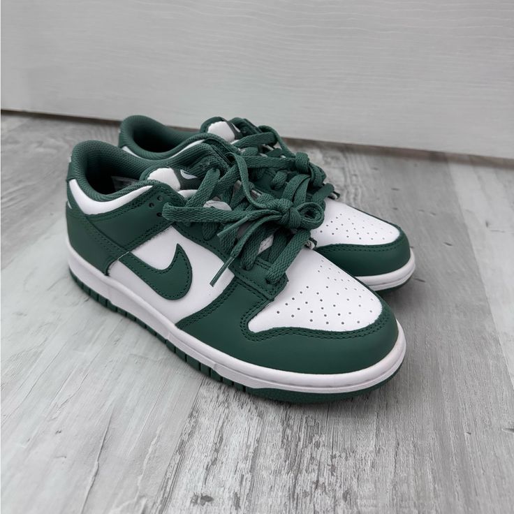 Never Worn, Perfect Condition, Just No Box Emerald Green Dunks, Green Cute Shoes, Green Shoes For Women, Dream Shoe Collection, Women’s Jordans, Shoes For School 2024, Dark Green Dunks, Dark Green Jordans, Green Nike Shoes Outfit