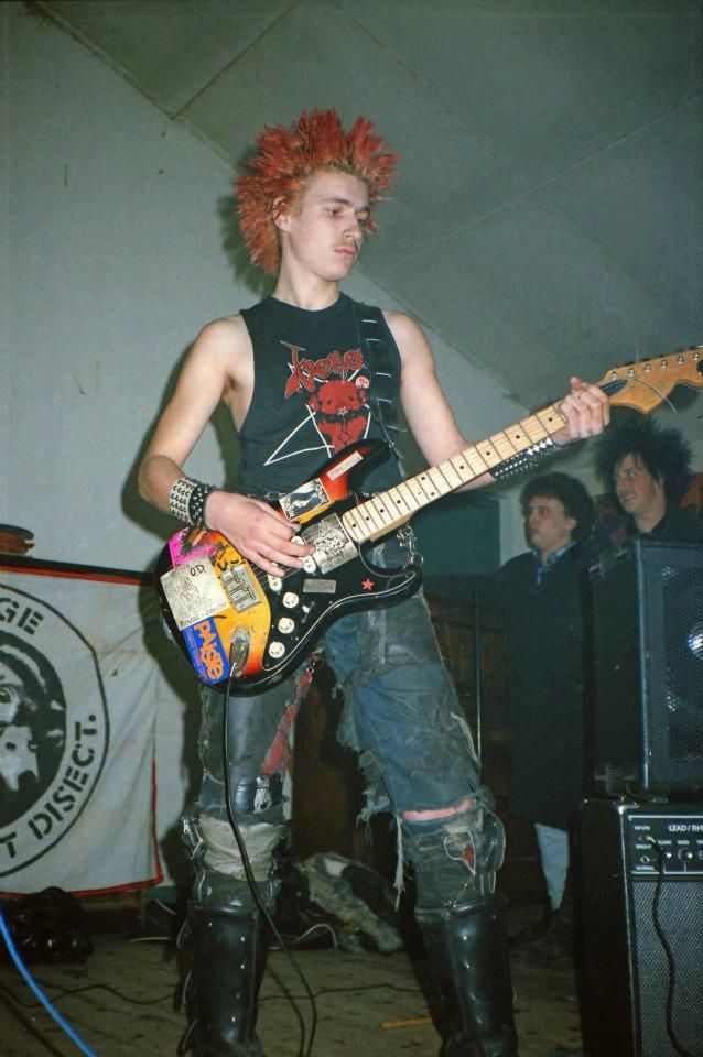 Punk Photos, Punk Boy, 70s Punk, 90s Punk, 80s Punk, Punk Culture, Crust Punk, Punk Aesthetic, Star Academy