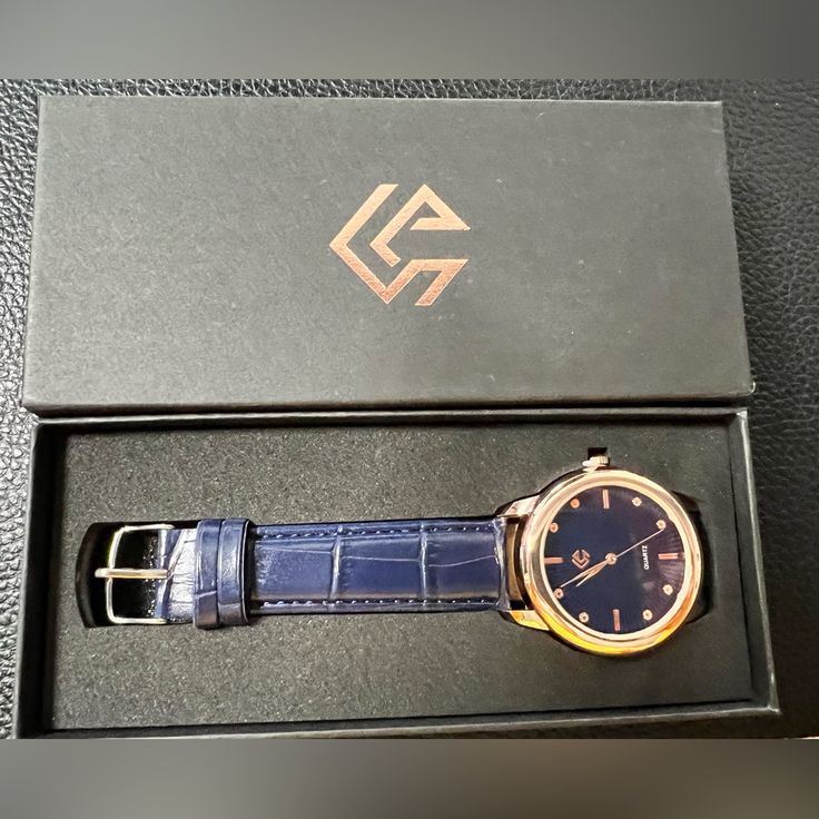 Nib Never Worn Men’s Beautiful Blue Quartz Fashion Watch With Matching Blue Leather Strap. Don’t Know Who The Maker Is But Watch Is A Quartz Movement. New Battery (See Video Of Watch Working) And Comes In Original Box. Blue Quartz Watch Accessories For Business, Blue Watch Accessories For Gift, Blue Analog Watch Accessories As Gift, Fashion Watch, Blue Quartz, The Maker, Source Unknown, Accessories Men, Blue Leather