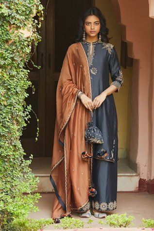 Shop for Matsya Blue Chanderi Silk Embroidered Kurta Set for Women Online at Aza Fashions Kurta Pants, Chanderi Dupatta, Silk Anarkali, Silk Kurta, Embroidered Pants, Indian Suits, Sharara Set, Indian Designer Outfits, Kurta With Pants