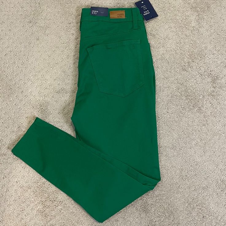 Crown & Ivy Womens Green Denim Skinny Jeans Sz 4p Nwt 1967 Green Stretch Mid-rise Jeans, Green Stretch High Rise Jeans, Green Stretch High-rise Jeans, High-rise Green Pants With Five Pockets, High Rise Green Pants With Five Pockets, Fitted High Rise Green Jeans, Stretch Green Jeans With Pockets, Green Fitted High-rise Jeans, Green Stretch Jeans With Pockets