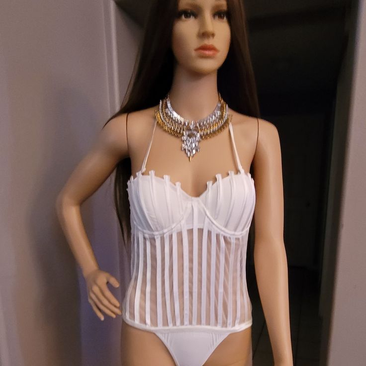 Sexy White Bodysuit Chic Underwire Bodysuit For Party, Flirty Fitted Beach Bodysuit, Flirty Fitted Bodysuit For Beach, Fitted Flirty Beach Bodysuit, Fitted Underwire Bodysuit For Party, Stretch Party Corset With Lined Body, Stretch Corset With Lined Body For Party, Stretch Corset For Party, Underwire Lined Bodysuit For A Night Out