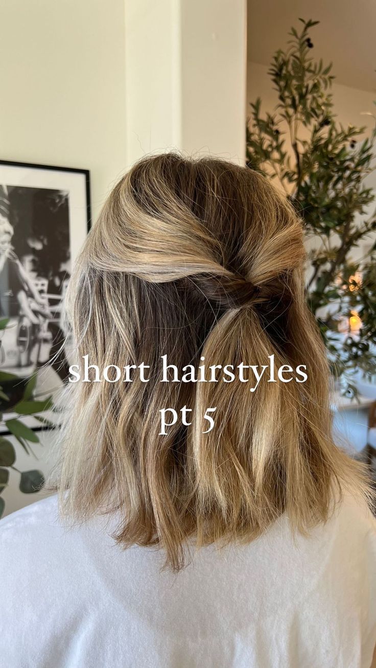 Half Up Short Hair Wedding Simple, Prom Hair Short Straight, Short Hair Styles For Photoshoot, Short Straight Prom Hairstyles, Prom Hairstyles Short Hair Straight, Straight Short Hair Wedding, Bob Haircut Ponytail, Short Hair Wedding Styles Straight, Short Hair Styles Bridesmaid