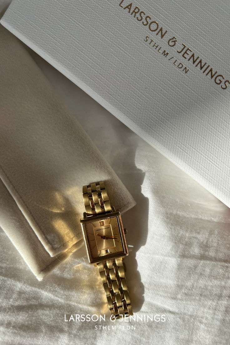 The glamorous Boyfriend Mini Gold is the ultimate accessory for all the gold-loving gals out there! 💖✨ #larssonjennings #watchesforwomen #goldaccessories Trendy Rectangular Quartz Watch, Everyday Rectangular Watches With Metal Dial, Trendy Formal Watch With Rectangular Dial, Minimalist Everyday Rectangular Watches, Minimalist Rectangular Everyday Watches, Timeless Rectangular Watch For Work, Timeless Rectangular Everyday Watch, Trendy Rectangular Dial Watch For Gift, Trendy Rectangular Dial Watch As A Gift