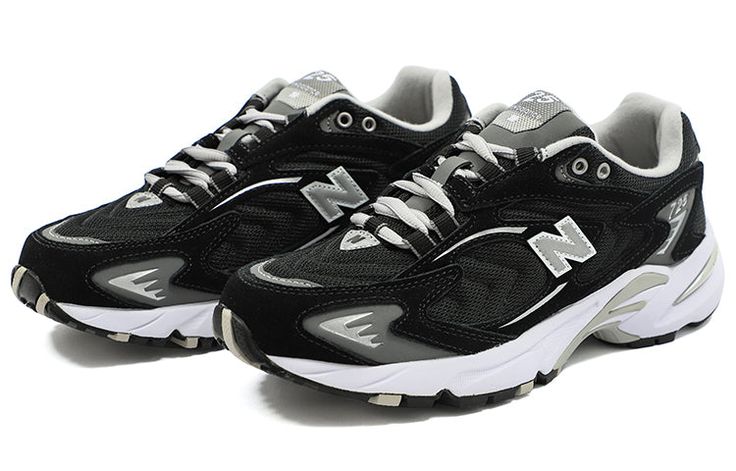 The New Balance ML725R in black is the perfect choice for the modern athlete looking to combine fashion and functionality. Boasting a classic silhouette, these shoes feature breathable mesh uppers with synthetic overlays to provide increased durability – ensuring they look as good running along city streets as they do hitting the track. Furthermore, your feet will benefit from lasting comfort thanks to the shoes’ shock-absorbing C-CAP midsole with Abzorb technology. This combination of style and New Balance 725, Black Sports Shoes, Sick Clothes, Dunk Low Nike, Running Shoes Black, New Balance Men, Black Running Shoes, Sneakers Men Fashion, New Balance Shoes