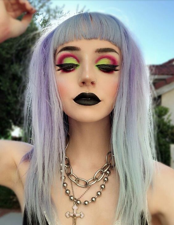 Arthoe Makeup, Glam Rock Makeup, Pastel Goth Makeup, Color Block Hair, Punk Makeup, Creative Hair Color, Retro Makeup, Rave Makeup, Fall Makeup Looks