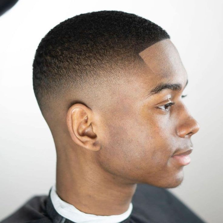 Military Fade Haircut, Black Boys Haircuts Fade, Low Fade Haircut Men's, Black Hair Fade, Black Man Haircut Fade, Waves Hairstyle Men, Men Fade Haircut Short, Black Boys Haircuts, Afro Fade