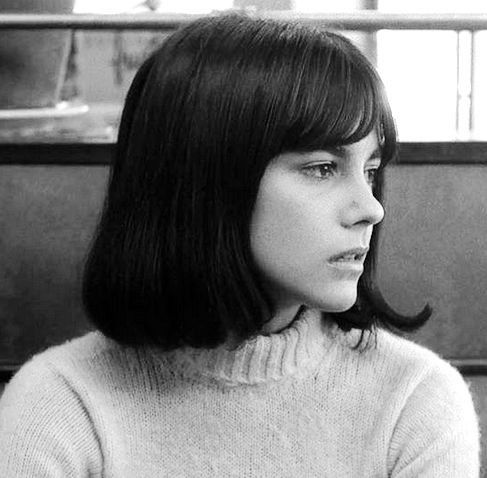 Wine Red Lipstick, Chantal Goya, Bangs Back, French New Wave, Shoulder Length Bob, Jean Luc Godard, Vintage Hairstyles, Shoulder Length, Hair Inspo