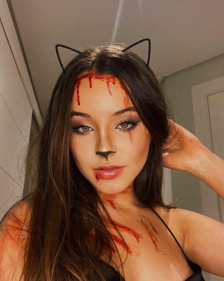 Cat Women Makeup Look, Cat Women Makeup, Cat Woman Makeup, Cat Costumes Women, Halloween Cat Makeup, Cat Costume Makeup, Halloween Women Makeup, Cat Costume Halloween, Halloween Costumes Women Scary