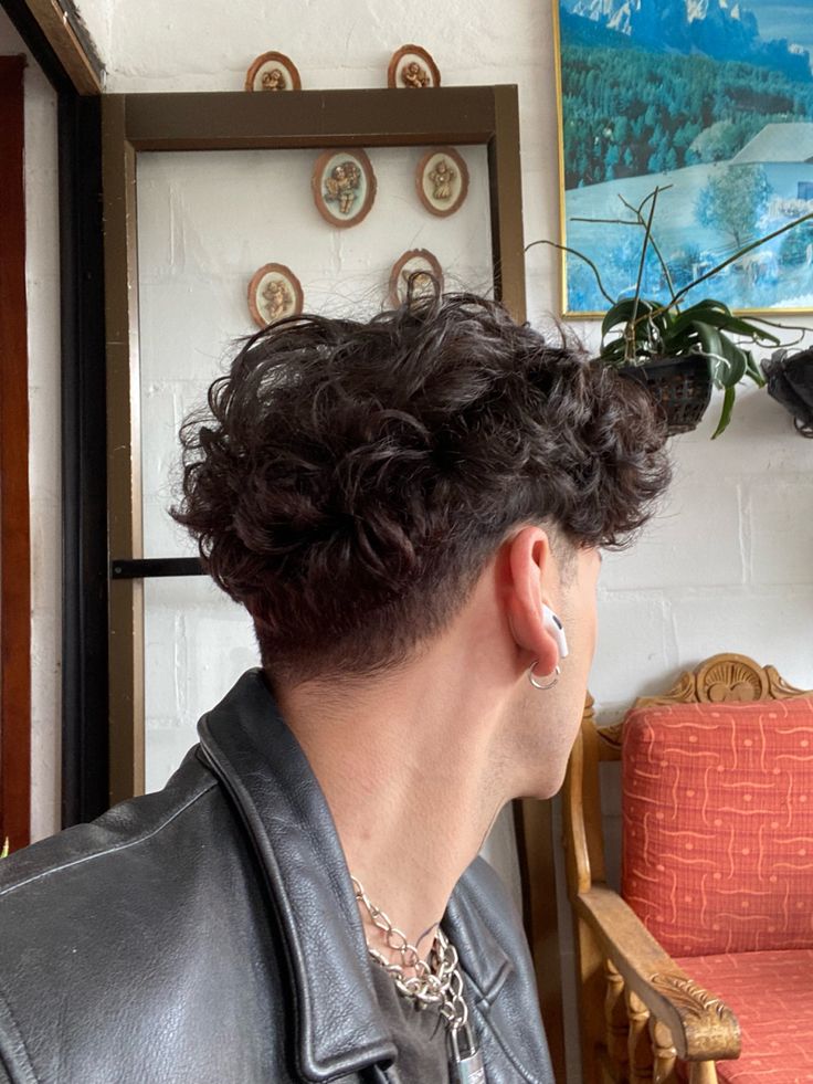 Male Taper Haircut, Men’s Curly Low Taper, Long Curly Hair With Taper Fade, Tapper Fade Men Curly Long Hair, Taper Wavy Hair Men, Low Taper Wavy Hair Men, Men’s Medium Curly Hairstyles, Hairstyles For Wavy Curly Hair Men, Low Fade Long Hair Men