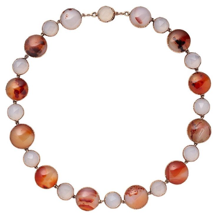 An 12 carat rosé gold necklace set with cabochon cut orange carnelian, and rose cut white-grey calcedony agate, end 18th century or early 19th century, England. weight: 33.62 grams length: 39 cm width: 11 - 15 m Georgian Necklace, Cut Orange, Orange Carnelian, Gold Necklace Set, Agate Jewelry, Agate Necklace, Rose Gold Necklace, Rose Cut, 18th Century