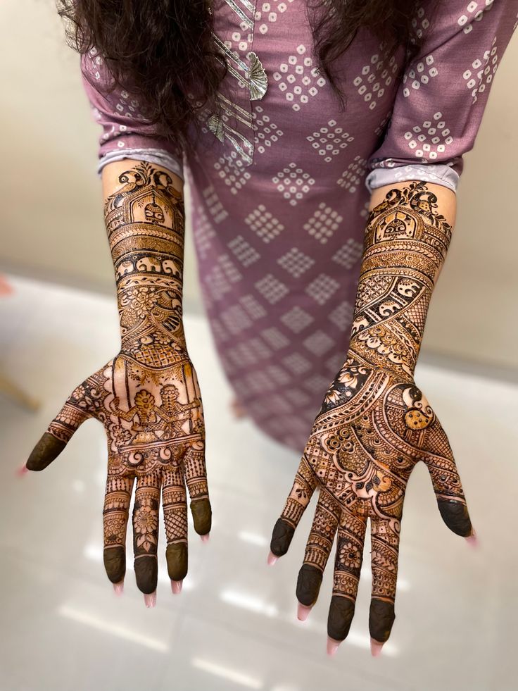 Bridesmaid mehendi design Mehendi Design Bridesmaid, Mehendi For Bridesmaid, Bridesmaid Mehendi Designs, Bridesmaid Mehendi, Mehendi Ideas, Henna Style, Simple Mehndi, Simple Mehndi Designs, Mehendi Designs