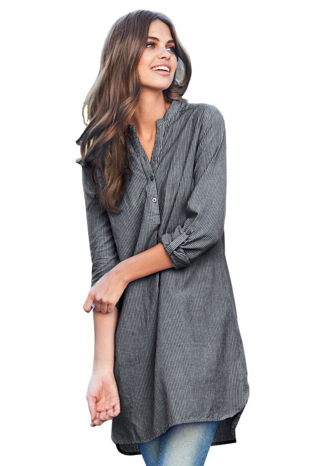 An easy, lightweight tunic is a must-have as the temps warm up. This Henley neckline style with a 3/4 sleeves with button roll-tabs & an inverted pleat at Henley Shirt Women, Women's Henley, Henley Shirt, Wardrobe Ideas, Henley Shirts, Summer Outfits Women, Long Tops, Sweater Top, Plus Size Outfits