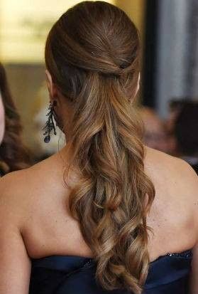 Ponytail Haircut, Fun Ponytails, Ponytail Ideas, Elegant Ponytail, Prom Hair Updo, Classy Hairstyles, French Hair, Elegant Hairstyles, Ponytail Hairstyles