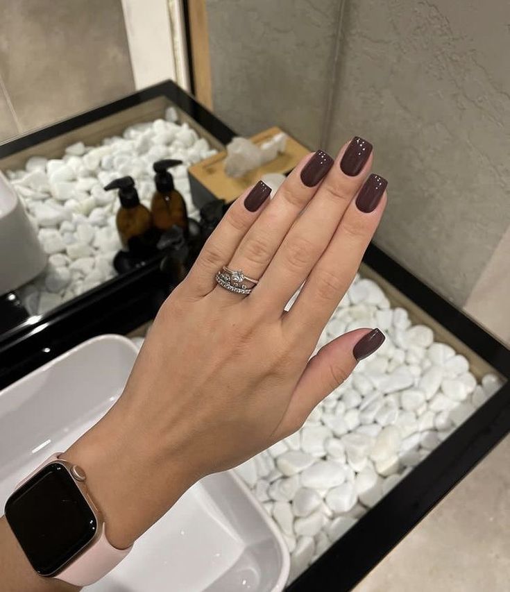 Brown Nail Designs, Digital Minimalism, Brown Nail, Different Types Of People, Inner Harmony, Hello Nails, Work Nails, Casual Nails, Balanced Life