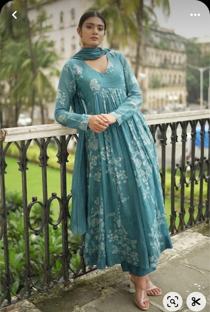 Aza Fashion Lehenga, Full Sleeves Kurta Designs Women, Daily Wear Dresses For Women Indian, V Neck Anarkali Dress, Full Hands Dress Designs, Traditional Kurta Designs Women, Kurtha Designs Latest For Women Simple, Kurtha Models Latest, Anarkali Kurti Designs Latest