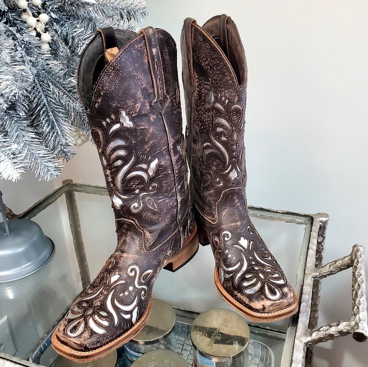 Roper Women's Belle Distressed Brown Square Toe Boots/Silver Inlays Size 6. Euc, Worn Only Once. Like New Leather Upper & Man-Made Material Square Toe 1" Heel Belle, Distressed Brown, Beautiful Silver Inlays Roper Size 6 Christmas Present, Birthday, Cowboy Boots, Cowgirl Boots, Western Boots, Embellished, Distressed, Line Dancing, Everyday, Party, School, Church, Everywhere Thanks For Stopping By And Please Share If You Don't Buy And Spread The Posh Love. Happy Poshing!! Silver Fitted Snip Toe Boots, Silver Western Boots With Snip Toe, Silver Leather Western Boots, Brown Square Toe Boots, Boots Cowgirl, Brown Square, Party School, Present Birthday, Boots Western