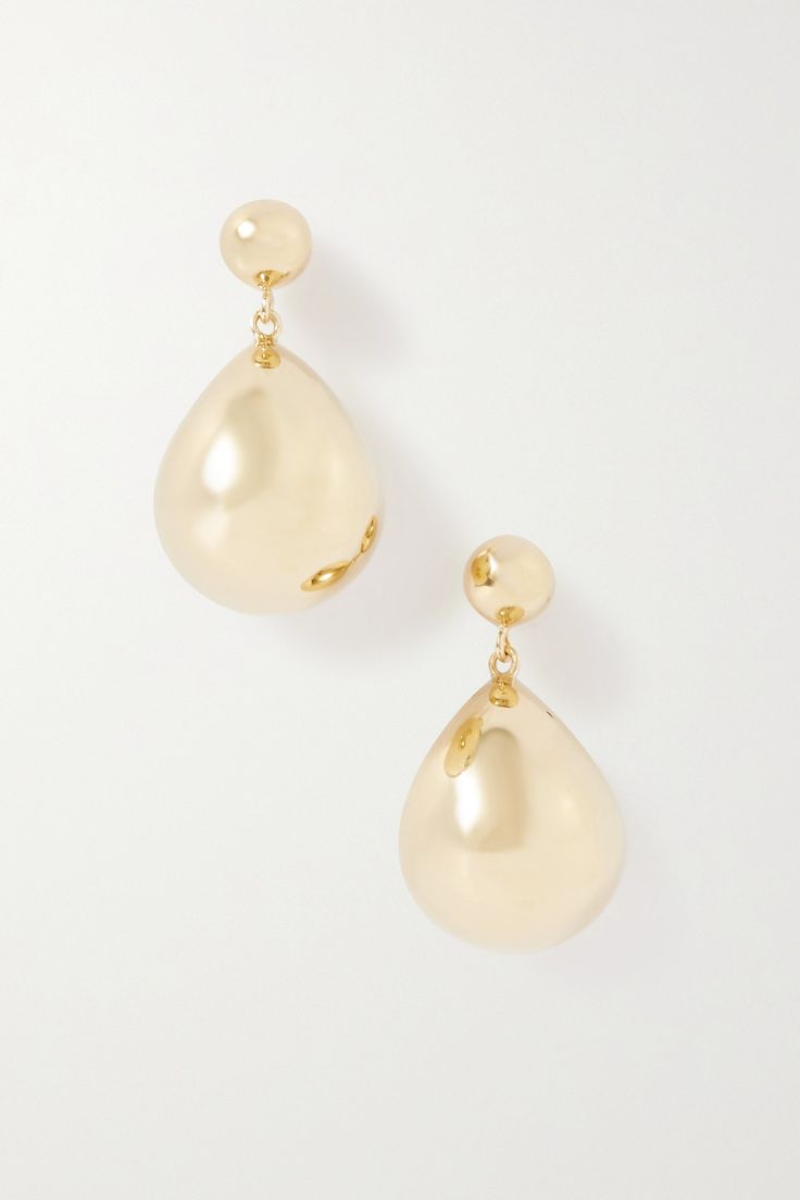 Founded by sisters, Amalie and Cecilie Moosgaard, LIÉ STUDIO's pieces work well for every occasion. Crafted from gold-plated silver, these 'Julie' earrings have bulbous drops that swish beneath spherical studs. Wear them alone with a simple dress or tailoring for a timeless look. Lie Studio, Cecilie Moosgaard, Summer Friends, Simple Dress, Earrings In Gold, Fashion Jewelry Earrings, Ballerina Flats, Gold Plated Earrings, Dress And Heels