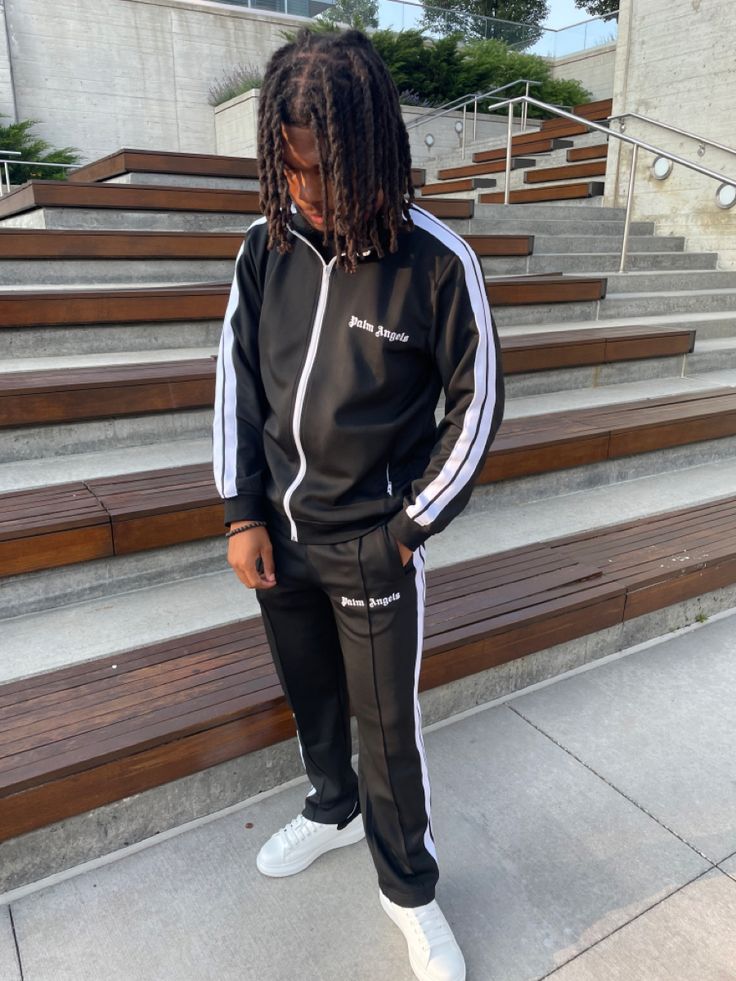 Palm Angels Tracksuit Men, Palm Angels Tracksuit Outfit, Palm Angels Aesthetic, Track Suit Men Style, Palm Angels Outfit, Palm Angels Tracksuit, Track Suit Outfit, Men Drip, Married To The Game