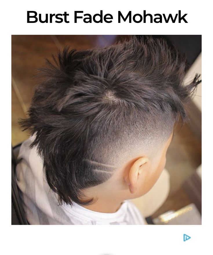 Fohawk Haircut Fade, Fohawk Haircut, New Men Hairstyles, Boy Hair Cuts, Kids Haircut, Mohawk Haircut, Boy Haircuts Short, Toddler Haircuts