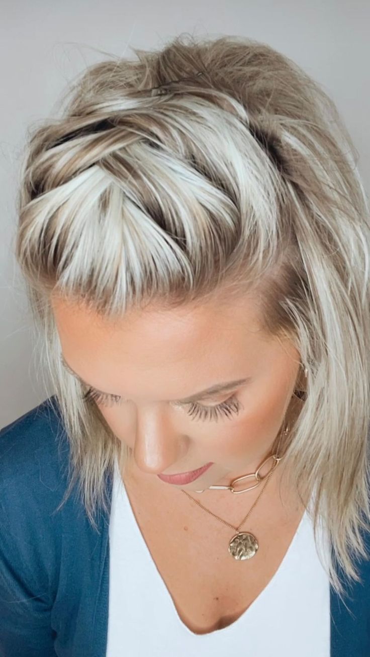 Shampoo Texture, Day 2 Hair, Faux Braid, Faux Braids, Perfect Hair Color, Texture Spray, A Messy Bun, Hairdos For Short Hair, Summer Hairstyles For Medium Hair