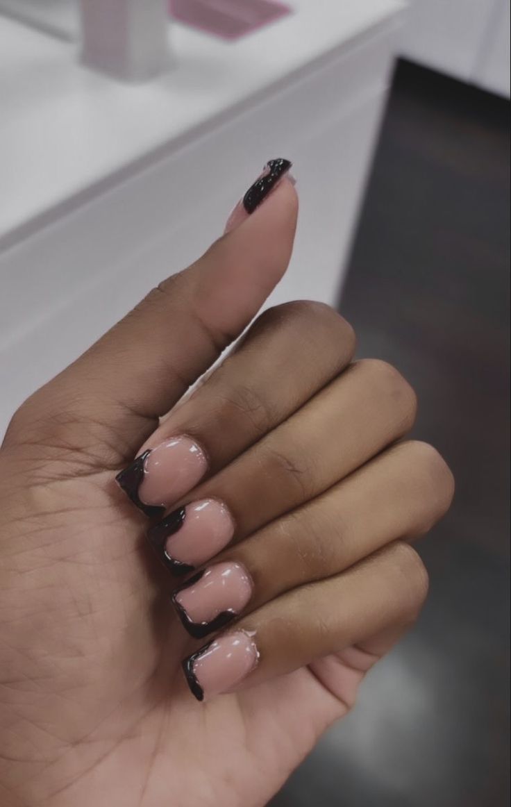 Short Nail Sets Black Women, Natural Nails Manicure, Hard Nails, Ombre Acrylic Nails, Colored Acrylic Nails, Colored Acrylic, French Tip Acrylic Nails, Acrylic Nails Designs, Work Nails