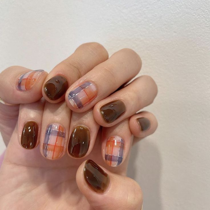 Fun Fall Nails Designs, Fall Nails Korean, Korean Fall Nails, Plaid Nails, Seasonal Nails, Really Cute Nails, Nails Only, Minimalist Nails, Funky Nails