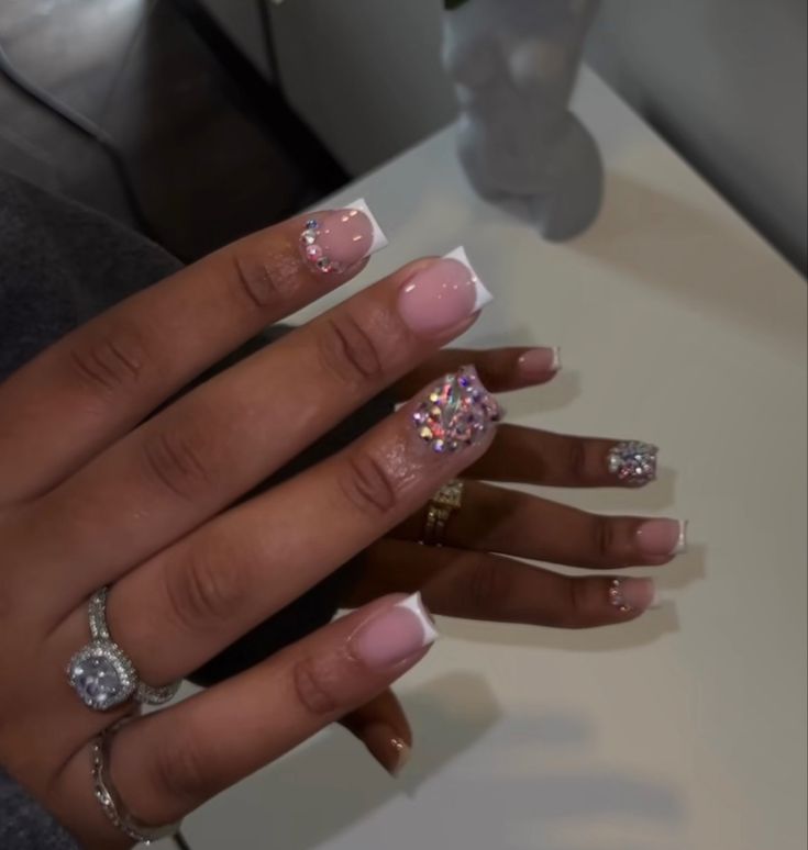 Short Acrylic Nails With Gems, Short Square Acrylic Nails French Tips, Bad And Boujee Nails Short, Short Blinged Out Nails, Short Baddie Nails, Short Nail Set, Mini Nails, Acrylic Toe Nails, Acrylic Nail Set