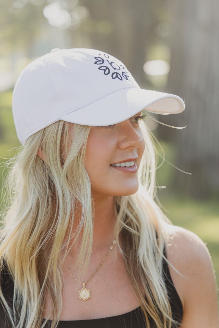 This Baseball Cap is the perfect accessory for any sports fan or casual wearer. Made with a sleek white design and featuring the "Babe logo" embroidered on top, this cap adds a touch of style to any outfit. The adjustable strap ensures a comfortable fit for all head sizes. Stand out with this must-have cap. White Baseball Cap With Embroidered Logo, Everyday Adjustable White Snapback Hat, White Casual Sports Fitted Hat, White Curved Bill Fitted Hat For Sports, White Casual Fitted Hat For Sports, White Sporty Snapback Hat With Curved Bill, White Dad Hat With Embroidered Logo For Baseball Season, Casual White Baseball Cap For Baseball Season, White Sporty Hat With Embroidered Logo