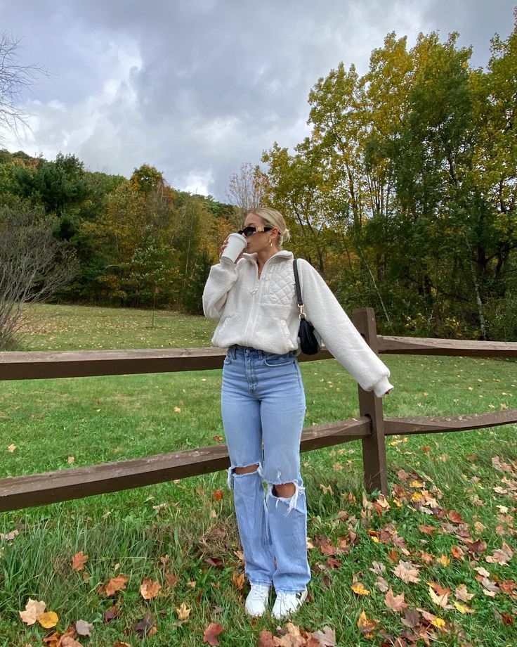 State Fair Date Outfit, Vanessa Ferraiolo, Inspirational Outfits, Style Scrapbook, Everyday Fits, Insta Inspiration, Cozy Fall Outfits, Winter Fit, Cold Outfits