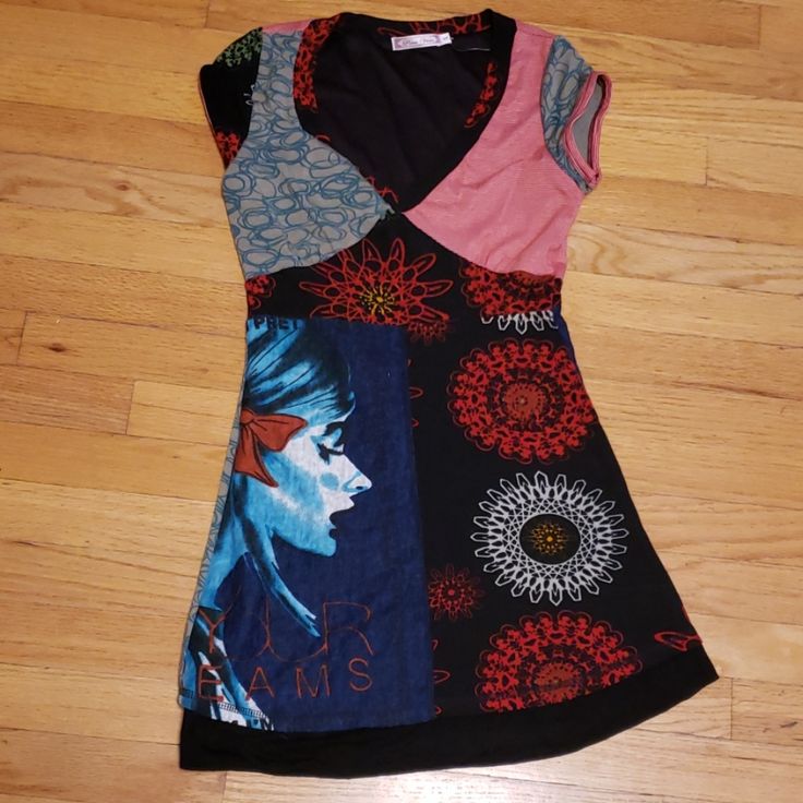 What A Piece! This Is A Super Soft, Colorful Tunic From The Brand Pura Vida. Fitted Casual Tops With Mixed Print, Casual Fitted Tops With Mixed Print, Fitted Multicolor Tops With Mixed Print, Fitted Multicolor Mixed Print Tops, Tunic Tops, Black And Red, Womens Tops, Red, Women Shopping