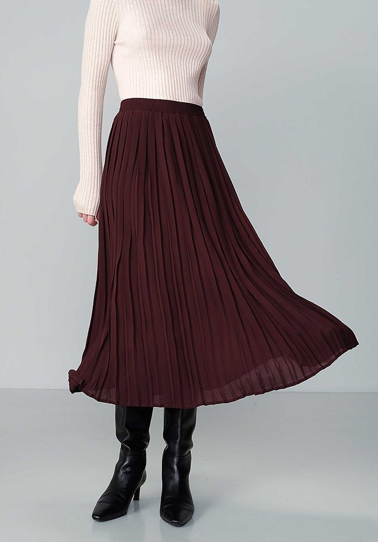 The NINON pleated skirt is an elegant and refined piece that creates a light and airy silhouette. Pleated Skirt, Skirt