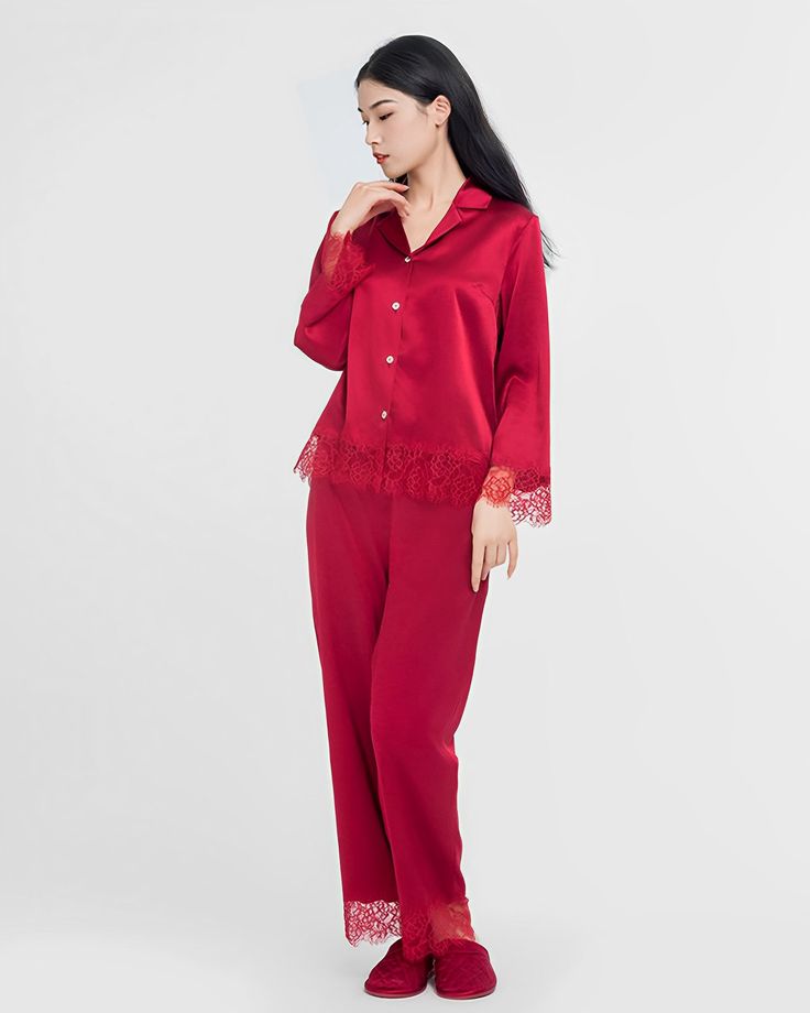 ● 22 mm silk fabric, 100% mulberry silk trouser pajamas.● A delicate and elegant touch of silk that captures a unique memory.● Romantic floral lace on satin silk.● A blend of classic and modern elements, engraved with a passionate love for each other. Silk Sleepwear With Lace Trim For Loungewear, Long Sleeve Lace Sleepwear For Loungewear, Long Sleeve Lace Sleepwear For Lounge, Elegant Long Sleeve Lace Sleepwear, Satin Sets With Lace Trim For Wedding Night, Satin Lace Trim Sets For Wedding Night, Elegant Lace Trim Sleep Sets, Long Sleeve Lace Trim Sets For Wedding Night, Elegant Night Sets With Lace Trim