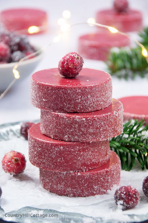 stack of cranberry soap bars Christmas Soap Diy, Cranberry Soap, Frosted Cranberry, Diy Body Scrub Recipes, Homemade Body Care, Willow And Sage, Soap Melt And Pour, Homemade Beauty Recipes, Cold Process Soap Recipes