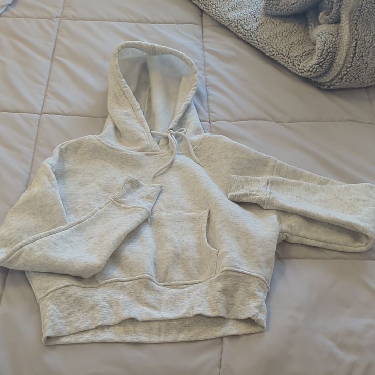 Never Worn, Heather Grey Front Pouch Pocket Rue21, Colorful Hoodies, Pocket Pouch, Kids Shirts, Heather Grey, Shirts Tops, Kids Shop, Pouch, Sweatshirts Hoodie