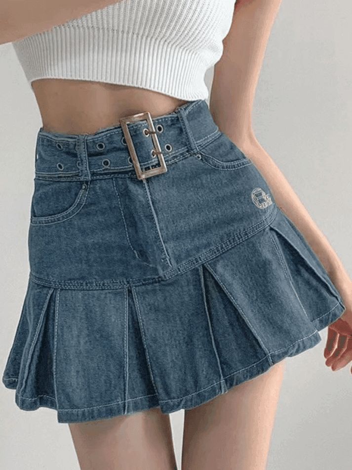 Buckle Belt Pleated Denim Mini Skirt - AnotherChill Pleated Denim Mini Skirt, Pleated Denim Skirt, Denim Shorts Outfit, Black Jean Skirt, Pleated Denim, Street Y2k, High Waisted Denim Skirt, High Waisted Pleated Skirt, Skirt Y2k