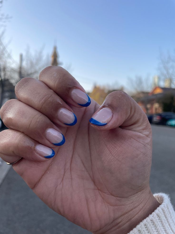 Navy Blue French Tip Nails Almond Short, Short Nails For Volleyball Players, Electric Blue French Tips, Electric Blue Nails Short, Electric Blue French Tip Nails, Bright Blue French Tip Nails, Royal Blue Short Nails, Royal Blue French Tip Nails, Confirmation Nails