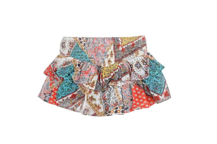 This beautiful tiered, elasticized waistband print skirt with attached biker shorts is the perfect piece! Dress it up with a top or dress it down with tee, you can't go wrong. Hippy Clothing, Fasion Outfits, African Fashion Traditional, Effortlessly Chic Outfits, Stockholm Fashion, Cute Swag Outfits, Hippie Outfits, Cute Skirts, Print Skirt