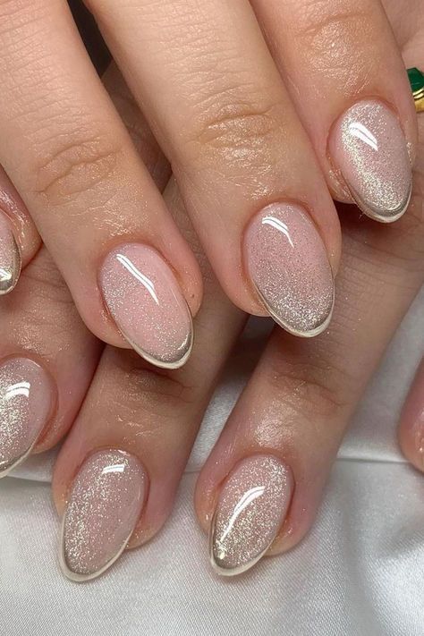 Nude Oval Nails, Nude Sparkly Nails, Sparkly Manicure, Chrome French Tips, Nude Nail Design, Chrome French, Self Nail, Nail Paints, Cat Eye Nails Polish