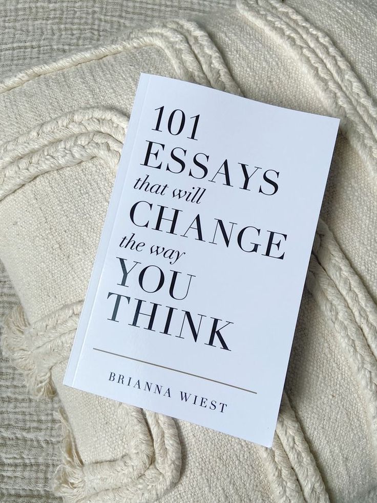 a book with the title 101 ways that will change the way you think written on it