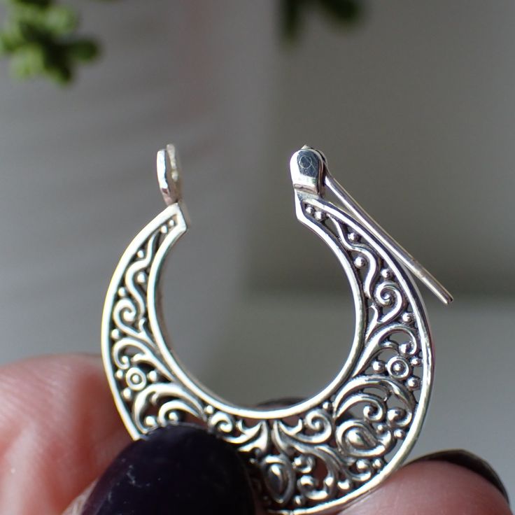 This is a beautiful pair of sterling silver filigree flat hoop earrings. They measure 1 inch in diameter. Crescent Jewelry With Intricate Design, Ornate Sterling Silver Hoop Earrings With Intricate Design, Sterling Silver Hoop Jewelry With Intricate Design, Small Filigree Hoop Earrings, Small Sterling Silver Filigree Hoop Earrings, Small Hoop Sterling Silver Filigree Earrings, Ornate Silver Hoop Earrings With Intricate Design, Small Hoop Filigree Earrings As Gift, Small Filigree Hoop Earrings As Gift