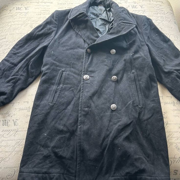 Brand: Vi-Mil Inc Color: Black Size: Men’s 42l Condition: Gently Used - Good Please Note: Color May Vary Slightly Due To Screen And Lighting. All Items, Unless Marked Nwt, Are Gently Used And May Have Signs Of Wear. Vintage Items Are 20-40 Years Old!!! We Try To Call Out Any Flaws/Imperfections In The Description. Please View All Photos For Condition And Feel Free To Message Me For More Pictures Or Measurements. Please Wash All Items Prior To Wear. Want This Piece For A Lower Price? Then, Shop My Closet For Bundle Savings!!! We Ship The Next Business Day! Fitted Long Sleeve Peacoat For Cold Weather, Fitted Long Sleeve Sport Coat For Cold Weather, Military Style Long Sleeve Sport Coat For Winter, Casual Black Peacoat For Cold Weather, Military Style Sport Coat For Winter Workwear, Fitted Cold Weather Outerwear With Double Button Closure, Fitted Outerwear With Double Button Closure For Cold Weather, Fitted Double Button Outerwear For Cold Weather, Casual Winter Peacoat For Business