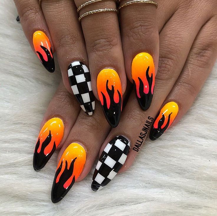 Checkered Nails, Edgy Nails, Grunge Nails, Glow Nails, Black Nail, Acrylic Nails Coffin Short, Summer Acrylic Nails, Short Acrylic Nails Designs, Yellow Nails