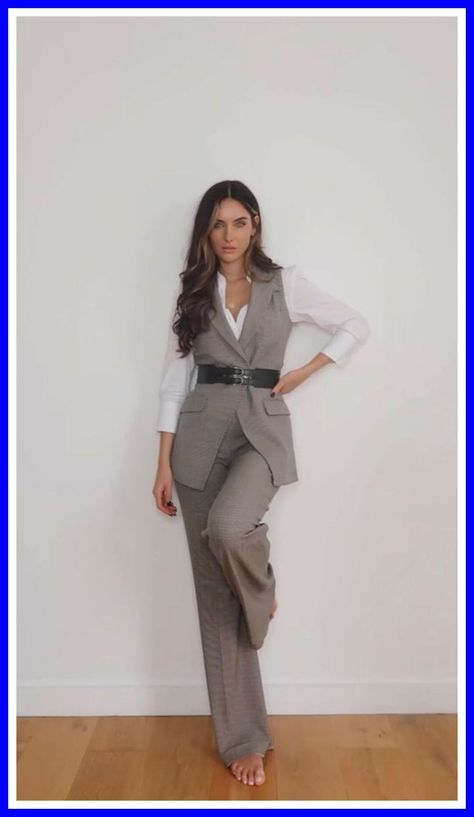 Young Classy Outfits, Formal Work Event Outfit, Chic Office Outfit Young Professional, Corporate Attire Women Young Professional Office Style, Chic Corporate Outfits, Formal Outfits For Women Events, Corporate Work Outfits Women, Networking Event Outfit, Event Outfit Ideas